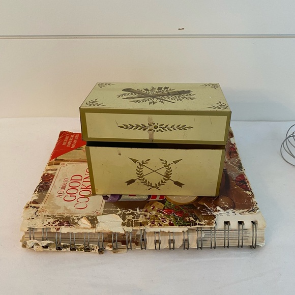 Metal Ohio Art Company Recipe Card Holder Box 1970s Rustic Farmhouse Vintage MCM - Picture 4 of 15
